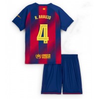 Barcelona Ronald Araujo #4 Domáci Detský futbalový dres 2025-26 Krátky Rukáv (+ trenírky)